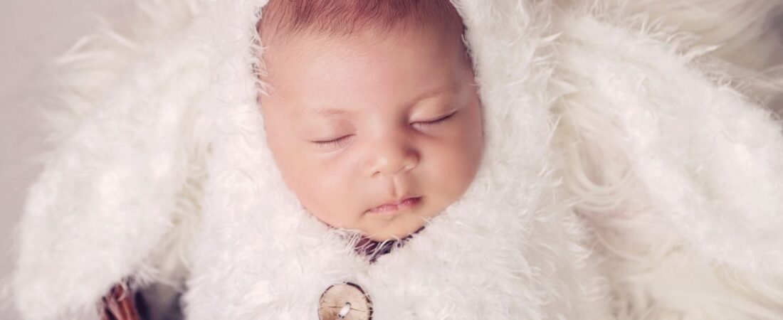 Babyschlaf im ersten Jahr: Was normal ist und sicher