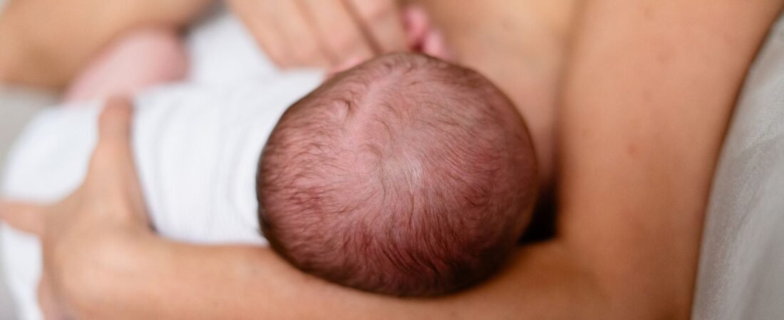 Nasse Windeln zählen: Trinkt mein Baby genug?