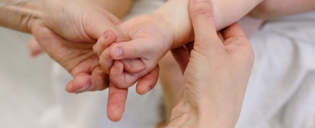 Verstopfung beim Baby: erkennen, lindern, Warnzeichen kennen