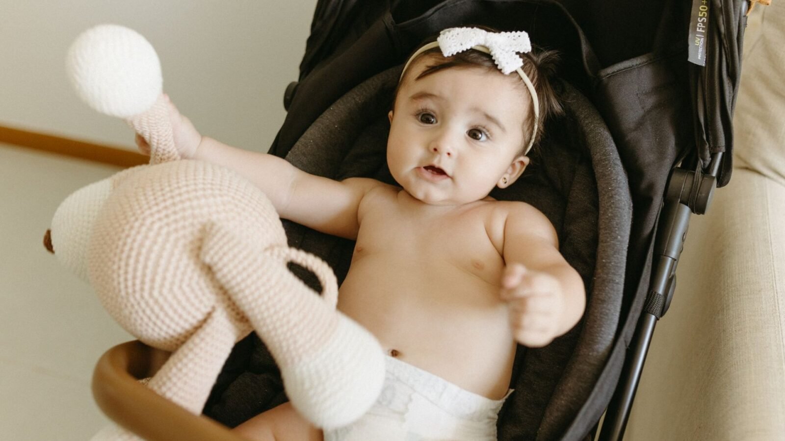 Wickeltasche packen: Checkliste für unterwegs mit Baby