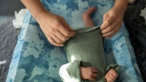 Wickelunterlage kaufen: Material, Maße und Sicherheit