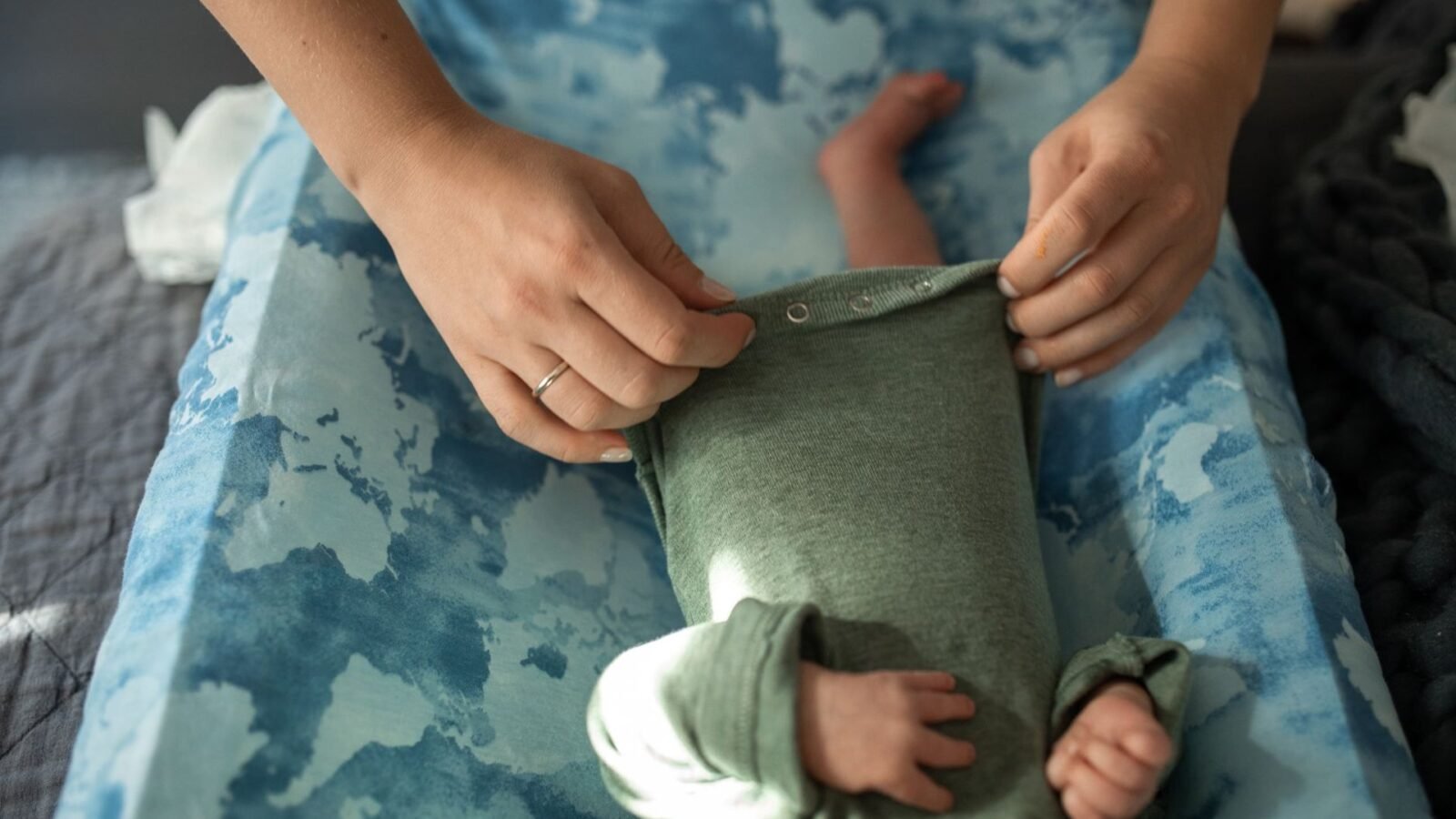 Wickelunterlage kaufen: Material, Maße und Sicherheit